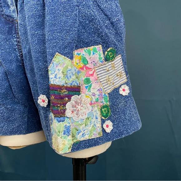 (SOLD) Vintage 80s Funky Chambray Top & Shorts Set - Picture 5 of 8